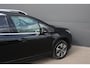 Peugeot 2008 1.2 PureTech 110pk Allure | Navigatie | Camera | Panoramadak | Grip control | Trekhaak | 35.000km | NL auto |