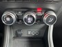Renault Captur 1.3 TCe 140 Intens CRUISE CONTROL | TREKHAAK | CARPLAY, ANDROID AUTO | CLIMATE CONTROL