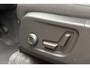 Volvo XC40 2.0 B4 Plus Dark | Stoel-/ stuurwielverwarming | Trekhaak, inklapbaar | Achteruitrijcamera | Adaptieve cruise control | BLIS | Elektrisch verstelbare voorstoelen met geheugenfunctie | 19 inch. lichtmetalen velgen | All-season banden | Harman Kardon | Apple carplay/ Android auto