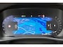Volvo XC40 2.0 B4 Plus Dark | Stoel-/ stuurwielverwarming | Trekhaak, inklapbaar | Achteruitrijcamera | Adaptieve cruise control | BLIS | Elektrisch verstelbare voorstoelen met geheugenfunctie | 19 inch. lichtmetalen velgen | All-season banden | Harman Kardon | Apple carplay/ Android auto