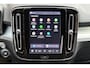 Volvo XC40 2.0 B4 Plus Dark | Stoel-/ stuurwielverwarming | Trekhaak, inklapbaar | Achteruitrijcamera | Adaptieve cruise control | BLIS | Elektrisch verstelbare voorstoelen met geheugenfunctie | 19 inch. lichtmetalen velgen | All-season banden | Harman Kardon | Apple carplay/ Android auto