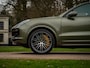 Porsche Cayenne Coupé 4.0 Turbo S E-Hybrid | PTS Oak Green | Keramisch | Orig. NL