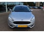 Ford Focus 1.0 125PK Titanium , 5 deurs , Erg goed onderhouden Climate control , Navigatie , Camera , Bluetooth Cruise control , Parkeersensoren , LED dag rijverlichting