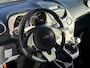 Ford Ka 1.2 Titanium X start/stop | Lichtmetalen velgen 15'' | Verwarbare voorstoelen | Parkeer sensoren achter | Airco