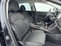 Renault Megane 1.2 TCe LIMITED | TREKHAAK | NAVI | ARMSTEUN | AIRCO | BLUETOOTH | USB | AUX | ELEKTRISCHE RAMEN VOOR & ACHTER | PDC | 16'' LM VELGEN | PRIVACY GLASS | LAGE KMSTAND! |