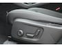 Volvo EC40 Single Motor Extended Range Plus Black Ed. 82 kWh | Eerste registratie september 2026 | Visual Park Assist met 360° Camera | Harman/Kardon | Vast Panoramadak | Elektrisch Verstelbare Voorstoelen Met Geheugen | Connect Microtech/Nubuck Bekleding | BLIS | Adaptive Cruise Control | Stoelverwarming Voor- en Achter | Stuurverwarming | Pilot Assist | Elektrische Achterklep Met Sensorsturing | Keyless |