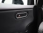 Mercedes-Benz A-klasse 180 Business Solution | Climate Control | Achteruitrijcamera | Stoelverwarming | Parkeersensoren |