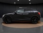 Audi Q2 35 TFSI Advanced edition | Parkeerhulp | Stoelverwarming | LED | Carplay | Getint Glas | 17" |