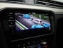 Volkswagen Passat Variant 1.4 TSI PHEV GTE Business | Apple Carplay / Android Auto | Panoramadak | Elektrische Stoelen | Head-up Display | Achteruitrijcamera | Stoelverwarming | Parkeersensoren | Trekhaak |