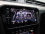 Volkswagen Passat Variant 1.4 TSI PHEV GTE Business | Apple Carplay / Android Auto | Panoramadak | Elektrische Stoelen | Head-up Display | Achteruitrijcamera | Stoelverwarming | Parkeersensoren | Trekhaak |
