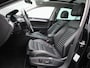 Volkswagen Passat Variant 1.4 TSI PHEV GTE Business | Apple Carplay / Android Auto | Panoramadak | Elektrische Stoelen | Head-up Display | Achteruitrijcamera | Stoelverwarming | Parkeersensoren | Trekhaak |