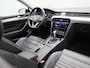 Volkswagen Passat Variant 1.4 TSI PHEV GTE Business | Apple Carplay / Android Auto | Panoramadak | Elektrische Stoelen | Head-up Display | Achteruitrijcamera | Stoelverwarming | Parkeersensoren | Trekhaak |