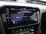 Volkswagen Passat Variant 1.4 TSI PHEV GTE Business | Apple Carplay / Android Auto | Panoramadak | Elektrische Stoelen | Head-up Display | Achteruitrijcamera | Stoelverwarming | Parkeersensoren | Trekhaak |
