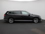 Volkswagen Passat Variant 1.4 TSI PHEV GTE Business | Apple Carplay / Android Auto | Panoramadak | Elektrische Stoelen | Head-up Display | Achteruitrijcamera | Stoelverwarming | Parkeersensoren | Trekhaak |
