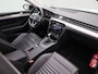 Volkswagen Passat Variant 1.4 TSI PHEV GTE Business | Apple Carplay / Android Auto | Panoramadak | Elektrische Stoelen | Head-up Display | Achteruitrijcamera | Stoelverwarming | Parkeersensoren | Trekhaak |