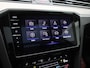Volkswagen Passat Variant 1.4 TSI PHEV GTE Business | Apple Carplay / Android Auto | Panoramadak | Elektrische Stoelen | Head-up Display | Achteruitrijcamera | Stoelverwarming | Parkeersensoren | Trekhaak |
