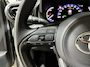 Toyota Yaris Cross 1.5 Hybrid Dynamic edition | Parkeersensoren voor + achter | 4seizoen banden | Privacy glass | Apple Carplay & Android Auto | Navigatie