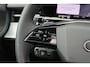 Audi Q3 1.5 e-hybrid 272pk S edition | Panoramadak | Trekhaak | Adaptive Cruise | Sfeerverlichting | 3-zone Cimatronic | Stoel- & Stuurverwarming