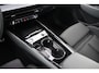 Audi Q3 1.5 e-hybrid 272pk S edition | Panoramadak | Trekhaak | Adaptive Cruise | Sfeerverlichting | 3-zone Cimatronic | Stoel- & Stuurverwarming
