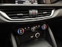 Alfa Romeo Stelvio 2.0 T AWD Super 287 PK / BLACK EDITION / ABC-Klepsysteem / Xenon / 1/2 Leder / Cruise / ECC Clima / Navigatie / Camera / 18'' LMV