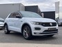 Volkswagen T-Roc 1.5 TSI Sport VERWACHT|R-LINE binnen/buiten|Afn Trekhaak|18 Inch|Privacy Glass