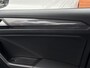 Volkswagen T-Roc 1.5 TSI Sport VERWACHT|R-LINE binnen/buiten|Afn Trekhaak|18 Inch|Privacy Glass