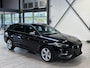SEAT Leon Sportstourer 1.5 TSI e-Hybrid PHEV 204 pk FR Business | Trekhaak | Stoel- en stuurwiel verwarming | Adapt. Cruise | Camera | 1/2 leer |