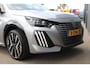 Peugeot e-208 EV GT 51 kWh | Fase 3 laden | SOH 96% | Luxe stoelen | Massage | Stoelverwarming | Navigatie | Camera voor + achter |