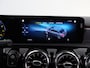 Mercedes-Benz A-klasse 200 Business Solution AMG | Night | Achteruitrijcamera | Sfeerverlichting | Privacybeglazing | Stoelverwarming | Apple Carplay |