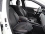 Mercedes-Benz A-klasse 200 Business Solution AMG | Night | Achteruitrijcamera | Sfeerverlichting | Privacybeglazing | Stoelverwarming | Apple Carplay |