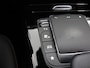 Mercedes-Benz A-klasse 200 Business Solution AMG | Night | Achteruitrijcamera | Sfeerverlichting | Privacybeglazing | Stoelverwarming | Apple Carplay |