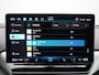 Volkswagen ID.4 Pro 77 kWh 286 PK | SOH 99% | Achteruitrijcamera | Stuur & Stoelverwarming | DCC | Warmtepomp | Trekhaak | Head-up Display|