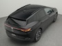 Volkswagen ID.4 Pro 77 kWh 286 PK | SOH 99% | Achteruitrijcamera | Stuur & Stoelverwarming | DCC | Warmtepomp | Trekhaak | Head-up Display|