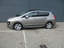 Peugeot 3008 1.6 e-HDI Active 115001 Km met rapport en boekjes aantoonbaar iets schade zie foto meeneem prijs unieke diesel