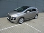 Peugeot 3008 1.6 e-HDI Active 115001 Km met rapport en boekjes aantoonbaar iets schade zie foto meeneem prijs unieke diesel