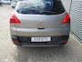 Peugeot 3008 1.6 e-HDI Active 115001 Km met rapport en boekjes aantoonbaar iets schade zie foto meeneem prijs unieke diesel