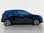 Kia Niro EV e-Niro DynamicPlusLine 64 kWh Climate control | Stoel,- en stuurverwarming | Parkeercamera | Cruise control | Elek. schuif/kanteldak | 16 inch LM velgen |