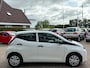 Toyota Aygo 1.0 VVT-i x-fun 5Drs 95d-KM! Airco Bluetooth NL-Auto NAP!