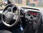 Toyota Aygo 1.0 VVT-i x-fun 5Drs 95d-KM! Airco Bluetooth NL-Auto NAP!