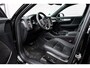 Volvo XC40 2.0 B4 Plus Dark | Trekhaak | Panoramadak | Lichtmetalen Velgen 19 inch | All-Season banden | Harman Kardon Audio | Achteruitrijcamera | Parkeersensoren | Keyless Entry | Elektrische Achterklep | Elektrisch Verstelbare Voorstoelen | Stoelverwarming | Google Navigatie | Apple Carplay | Android Auto