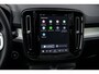 Volvo XC40 2.0 B4 Plus Dark | Trekhaak | Panoramadak | Lichtmetalen Velgen 19 inch | All-Season banden | Harman Kardon Audio | Achteruitrijcamera | Parkeersensoren | Keyless Entry | Elektrische Achterklep | Elektrisch Verstelbare Voorstoelen | Stoelverwarming | Google Navigatie | Apple Carplay | Android Auto
