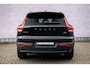 Volvo XC40 2.0 B4 Plus Dark | Trekhaak | Panoramadak | Lichtmetalen Velgen 19 inch | All-Season banden | Harman Kardon Audio | Achteruitrijcamera | Parkeersensoren | Keyless Entry | Elektrische Achterklep | Elektrisch Verstelbare Voorstoelen | Stoelverwarming | Google Navigatie | Apple Carplay | Android Auto