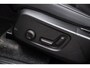 Volvo XC40 2.0 B4 Plus Dark | Trekhaak | Panoramadak | Lichtmetalen Velgen 19 inch | All-Season banden | Harman Kardon Audio | Achteruitrijcamera | Parkeersensoren | Keyless Entry | Elektrische Achterklep | Elektrisch Verstelbare Voorstoelen | Stoelverwarming | Google Navigatie | Apple Carplay | Android Auto