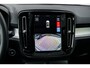 Volvo XC40 2.0 B4 Plus Dark | Trekhaak | Panoramadak | Lichtmetalen Velgen 19 inch | All-Season banden | Harman Kardon Audio | Achteruitrijcamera | Parkeersensoren | Keyless Entry | Elektrische Achterklep | Elektrisch Verstelbare Voorstoelen | Stoelverwarming | Google Navigatie | Apple Carplay | Android Auto