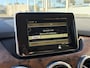 Mercedes-Benz B-klasse 180 Ambition / Nieuwe-Ketting / Grote-Beurt / NL-Auto / Automaat / Cruise-Control / Trekhaak / Leder / Navi / Radio-Bluetooth / Houtafwerking-Interieur / Flippers / PDC V+A / 16'' LMV / All-Season / ENZ.