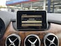 Mercedes-Benz B-klasse 180 Ambition / Nieuwe-Ketting / Grote-Beurt / NL-Auto / Automaat / Cruise-Control / Trekhaak / Leder / Navi / Radio-Bluetooth / Houtafwerking-Interieur / Flippers / PDC V+A / 16'' LMV / All-Season / ENZ.