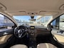 Mercedes-Benz B-klasse 180 Ambition / Nieuwe-Ketting / Grote-Beurt / NL-Auto / Automaat / Cruise-Control / Trekhaak / Leder / Navi / Radio-Bluetooth / Houtafwerking-Interieur / Flippers / PDC V+A / 16'' LMV / All-Season / ENZ.