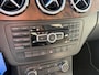 Mercedes-Benz B-klasse 180 Ambition / Nieuwe-Ketting / Grote-Beurt / NL-Auto / Automaat / Cruise-Control / Trekhaak / Leder / Navi / Radio-Bluetooth / Houtafwerking-Interieur / Flippers / PDC V+A / 16'' LMV / All-Season / ENZ.