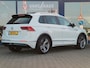 Volkswagen Tiguan 1.4 TSI R-Line, Trekhaak / Elektr. Schuifdak / Full LED / Carplay + Android Auto / 19' LMV