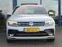Volkswagen Tiguan 1.4 TSI R-Line, Trekhaak / Elektr. Schuifdak / Full LED / Carplay + Android Auto / 19' LMV